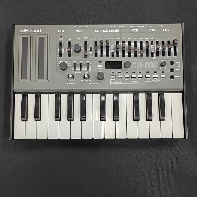 Roland SH-01A + K-25M Boutique Series Monophonic Synthesizer Module w/Keyboard